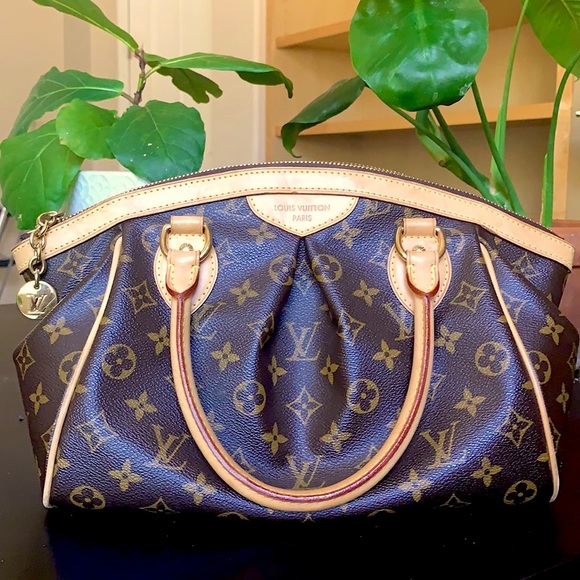 Louis Vuitton Handbags - Louis Vuitton Tivoli PM - EUC